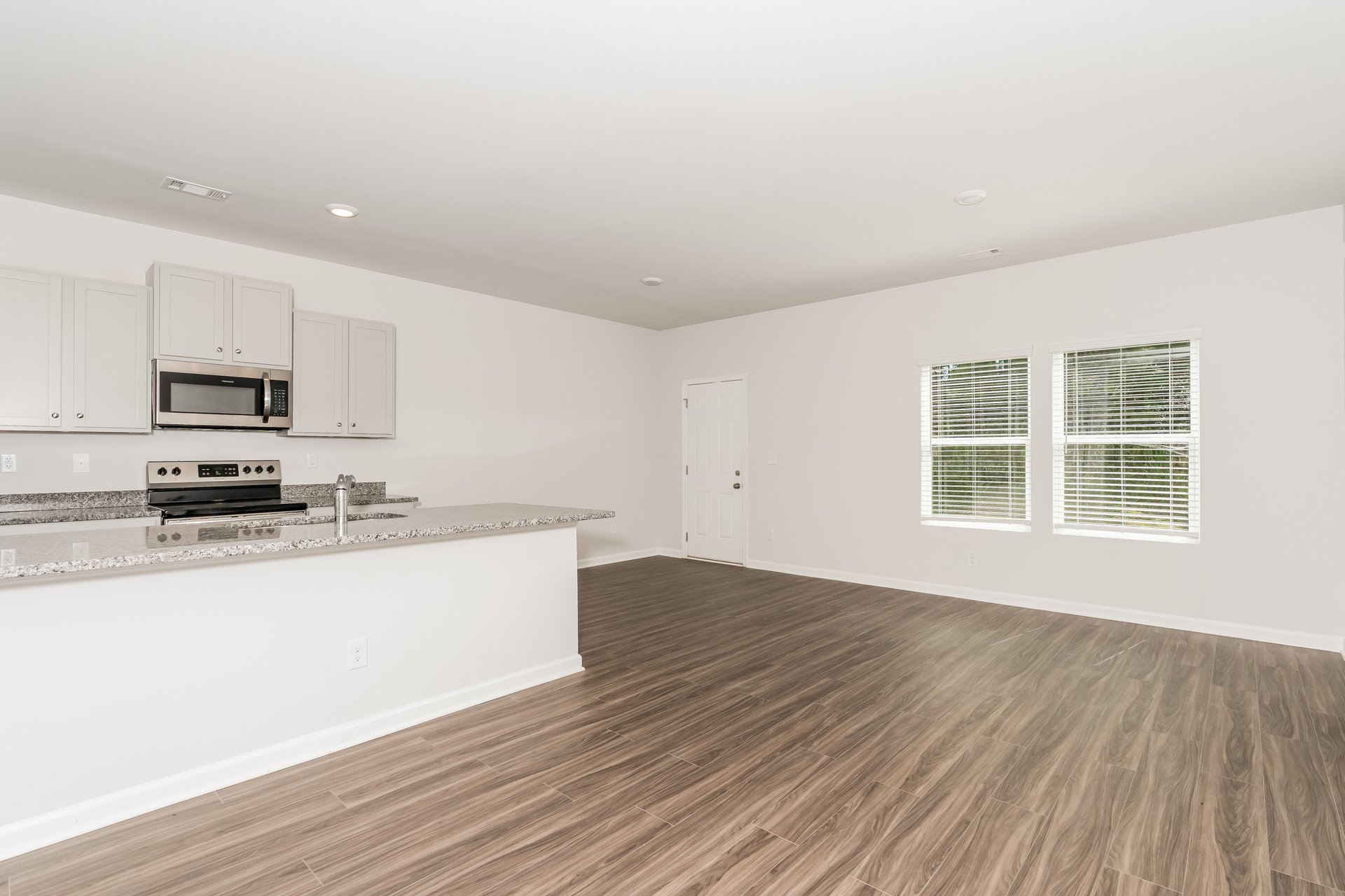 003-photo-living-room-14758890