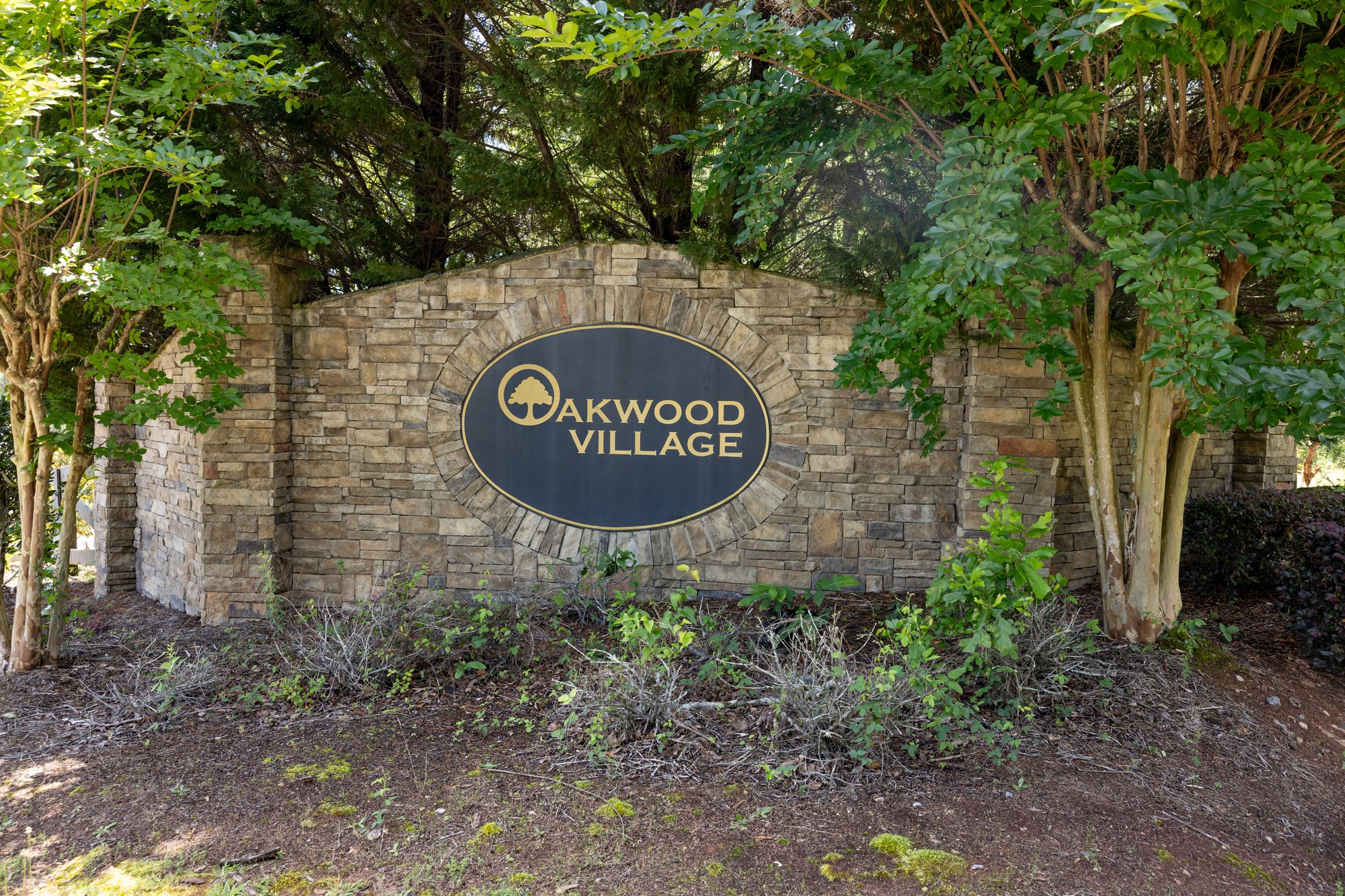 oakwood village monument